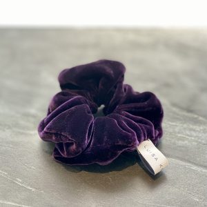 Samtscrunchie in Violett